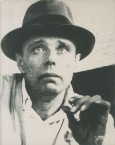 Joseph Beuys　ヨーゼフ・ボイス　のサムネール