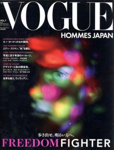 VOGUE HOMMES JAPAN Vol.7 A/W 2011-2012 FREEDOM FIGHTER エディ・スリマン、“色”を撮る / 編：渡辺三津子