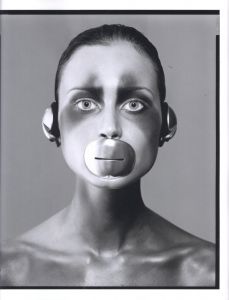 「Woman in the Mirror / Richard Avedon 」画像1
