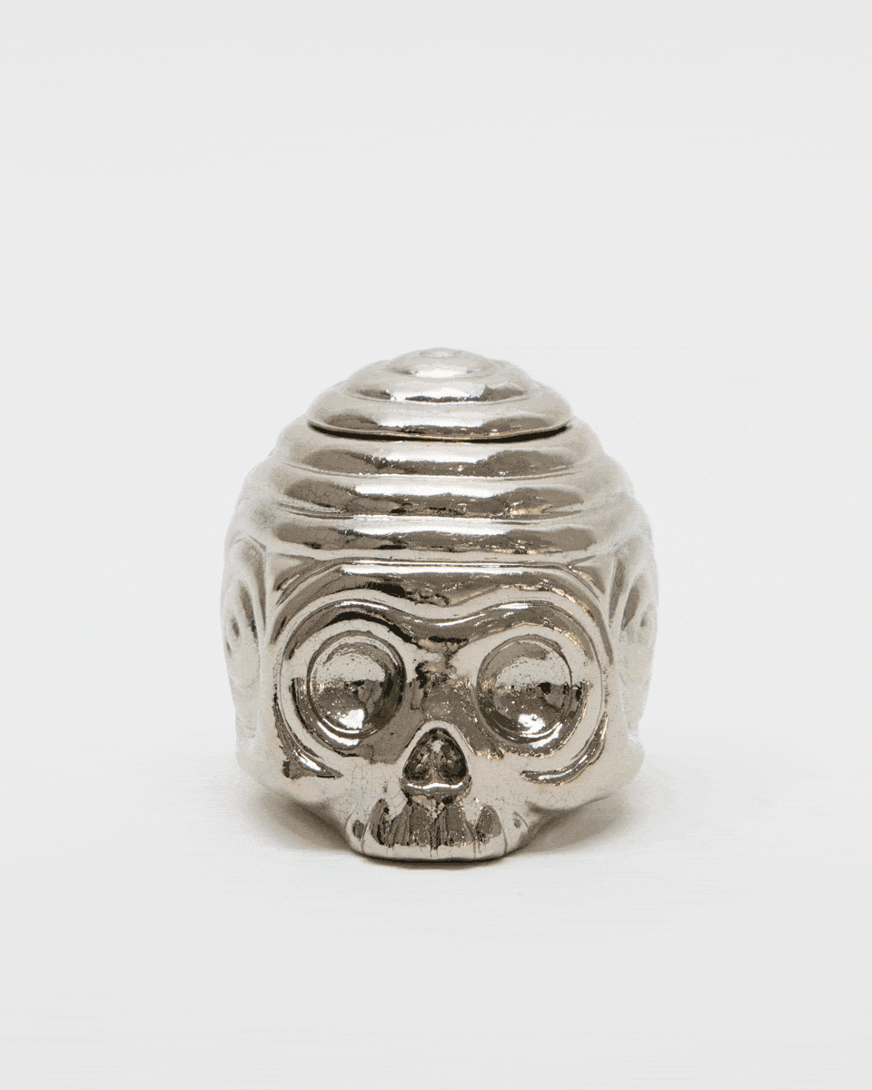 【62】「器 SILVER」¥66,000　2023年/ユニーク/サイン入/桐箱/H90 × W80 × D100 (mm)