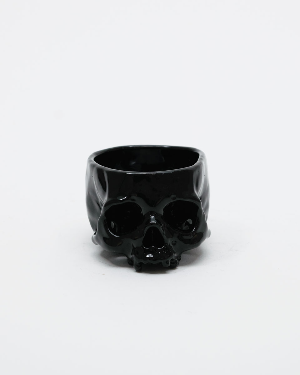 【79】「ぐい呑 BLACK」¥33,000　2023年/ユニーク/サイン入/桐箱/H45 × W60 × D80 (mm)