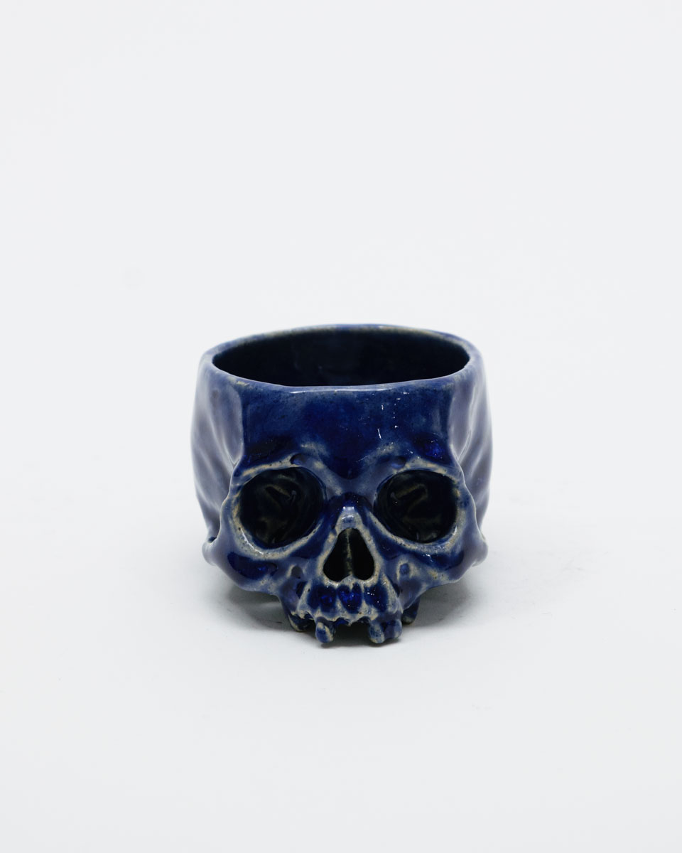 【77】「ぐい呑 INDIGO」¥33,000　2023年/ユニーク/サイン入/桐箱/H45 × W65 × D85 (mm)