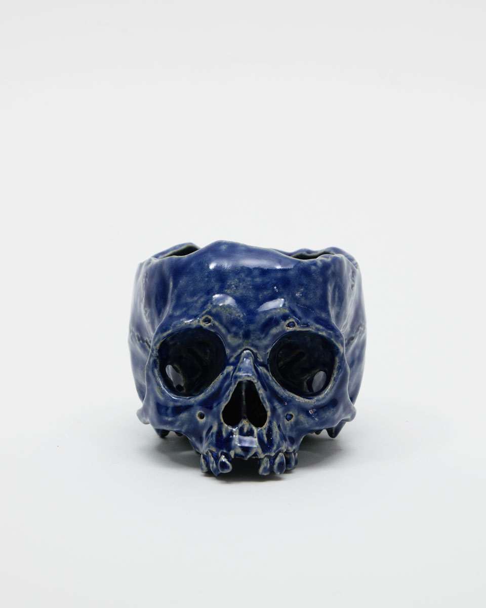 【66】「植木鉢 INDIGO」¥60,500　2023年/ユニーク/サイン入/桐箱/H95 × W100 × D130 (mm)