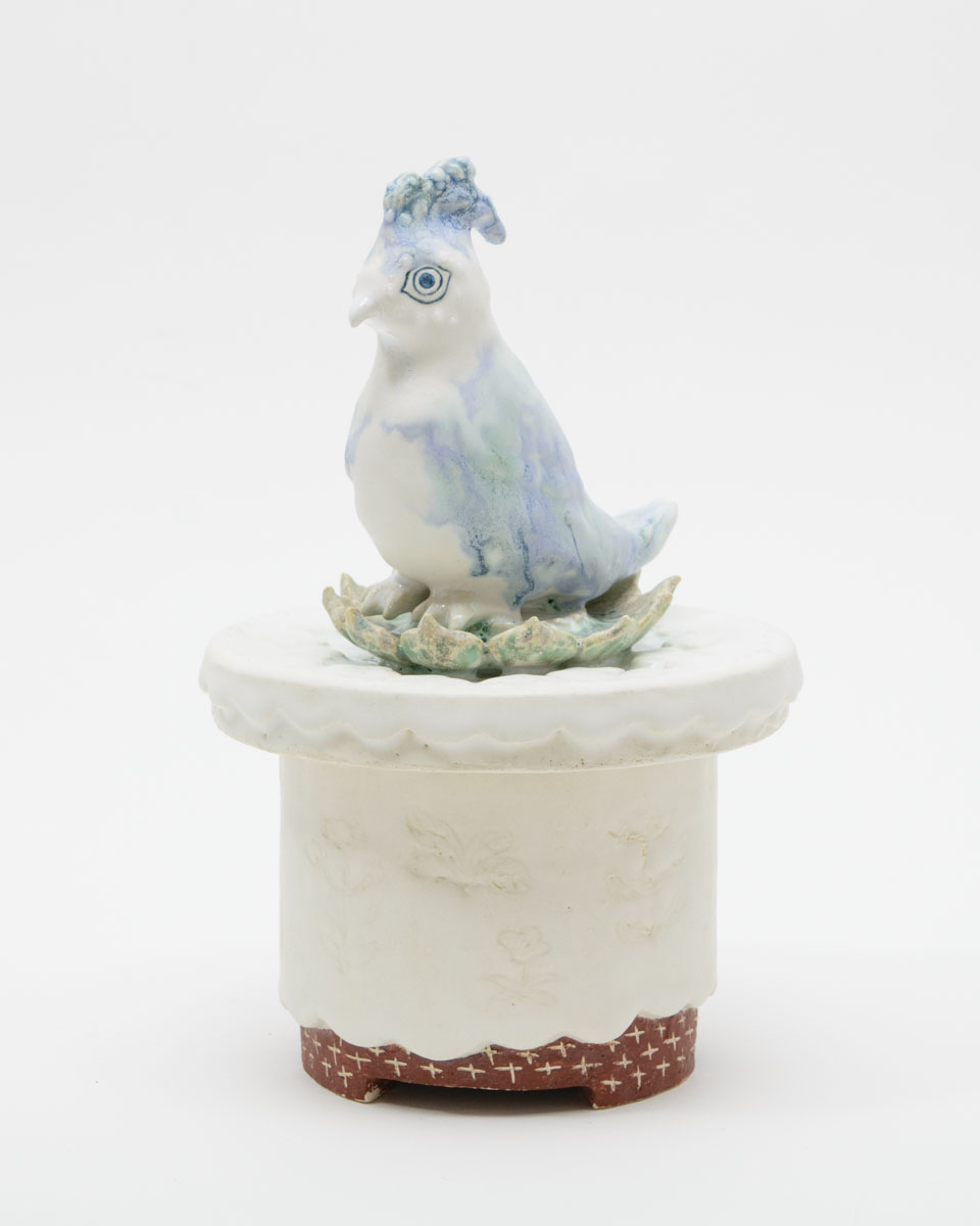 【41】「喜器 花鳥」¥88,000　2023年/ユニーク/サイン入/H240 x W160 x D160 (mm)