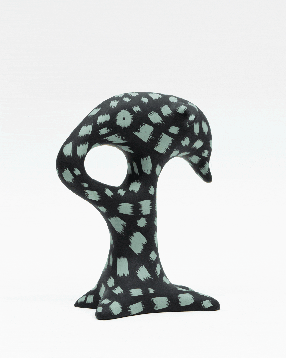 【15】「Untitled」¥495,000　2023年/ユニーク/サイン入/H245 x W180 x D205 (mm)