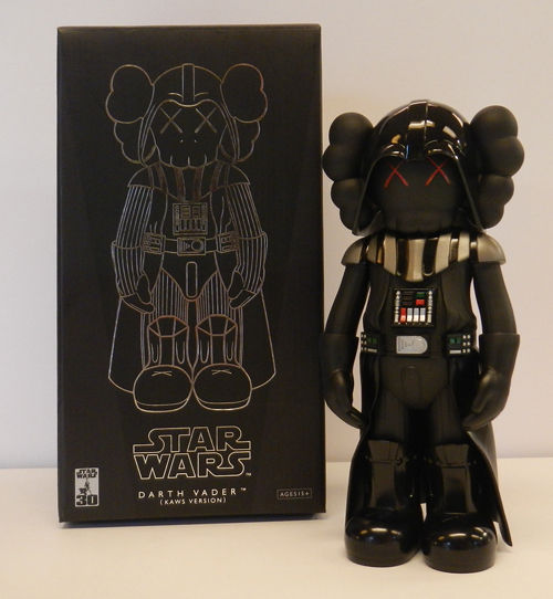 Kawsフィギュア スターウォーズ ダースベーダー Star Wars Darth Vader Kaws Version Kaws カウズ 小宮山書店 Komiyama Tokyo 神保町 古書 美術作品の販売 買取 Kawsフィギュア スターウォーズ ダースベーダー Star Wars Darth Vader Kaws Version Kaws カウズ 小宮山書店 Komiyama Tokyo 神保町 古書 美術作品の販売 買取