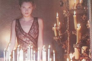 「CERRUTI / 写真：PAOLO　ROVERSI　モデル：KATE　MOSS」画像2