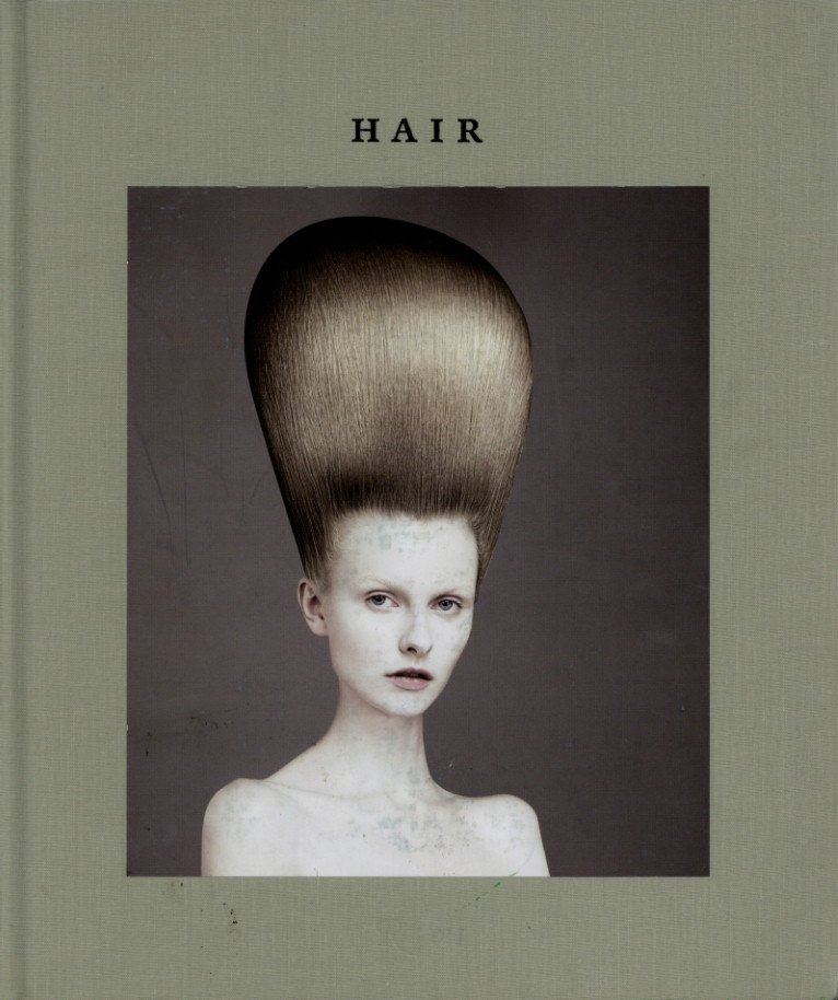 「HAIR / Photo: David Sims Hair: Guido Palau」メイン画像