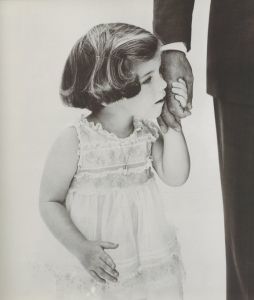 「THE KENNEDYS PORTRAIT OF A FAMILY / Richard Avedon」画像1