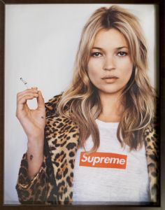 Supreme campaign Poster " Kate Moss " / Photo:  Alasdair McLellan