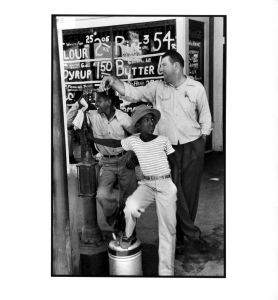 「HENRI CARTIER BRESSON AMERICA IN PASSING / Introduction by Gilles Mora / Henri Cartier-Bresson」画像1
