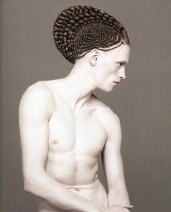 「HAIR / Photo: David Sims Hair: Guido Palau」画像2