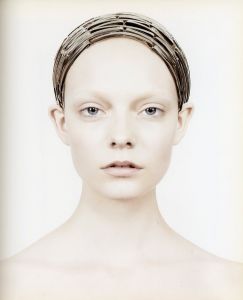 「HAIR / Photo: David Sims Hair: Guido Palau」画像3