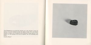 「UNNATURAL PEBBLES / Ian Hamilton Finlay」画像4