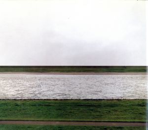 「Andreas Gursky Fotografien 1984 bis heute / Andreas Gursky Photographs from 1984 to the Present / Andreas Gursky」画像1