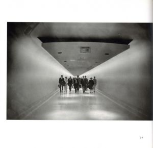 「ARRIVALS & DEPARTURES: THE AIRPORT PICTURES OF GARRY WINOGRAND / Garry Winogrand」画像4