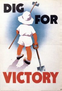 「The Wartime Scrapbook 1939-1945 / Compiled: Robert Opie」画像1