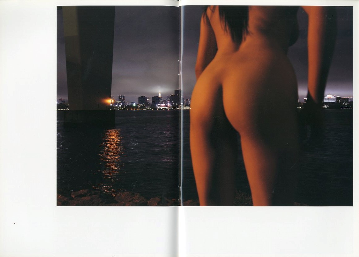 初版発行 匿名配送 『写真集 20XX TOKYO NO NUDE by KISHIN1』篠山紀信 初版発行 匿名配送 『写真集 20XX TOKYO NO NUDE by KISHIN1』篠山紀信