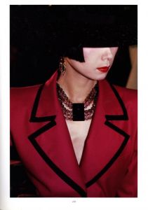 「Yves Saint Laurent: Images of Design 1958-1988 / Yves Saint Laurent」画像2