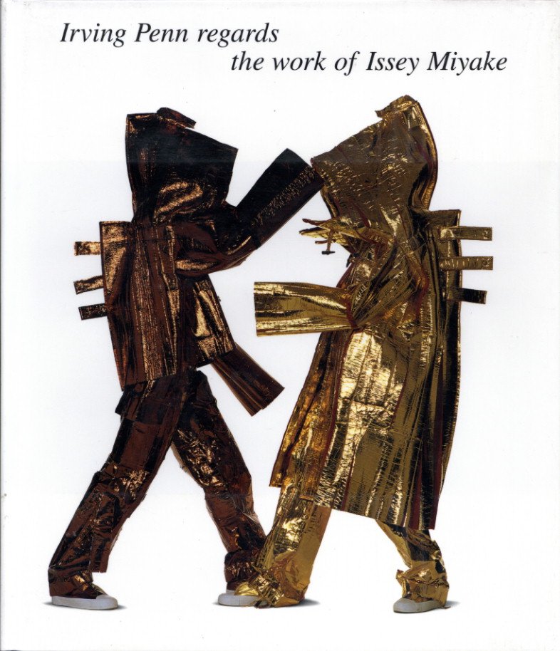 「Irving Penn regards the work of Issey Miyake / Photo: Irving Penn」メイン画像