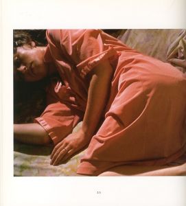 「Cindy Sherman Centerfolds / Photo: Cindy Sherman　Foreword: Lisa Phillips　Essay: Peter Schjeldahl, Roberta Smith, Andy Grundberg」画像2