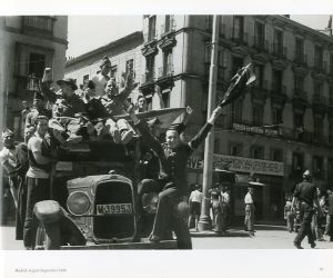 「HEART OF SPAIN　ROBERT CAPA'S PHOTOGRAPH OF THE SPANISH CIVIL WAR / Author: Robert Capa」画像1