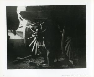 「HEART OF SPAIN　ROBERT CAPA'S PHOTOGRAPH OF THE SPANISH CIVIL WAR / Author: Robert Capa」画像4