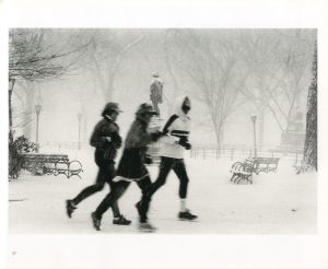 「BRUCE DAVIDSON　CENTRAL PARK / Photo / Text: Bruce Davidson　Foreword: Elizabeth Barlow Rogers　Comment: Marie Winn」画像5