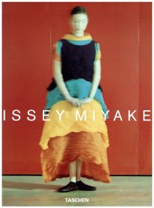 ISSEY MIYAKE／マーク・ホルボーン（ISSEY MIYAKE／Mark Holborn)のサムネール