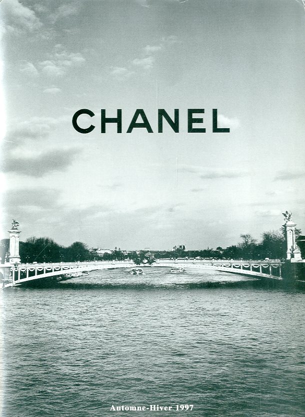 「CHANEL Automne - Hiver 1997 / Edit: CHANEL 　Photo: Karl Lagerfeld」メイン画像