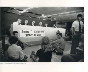 「Gary Winogrand Public Relations / Photo: Garry Winogrand　Foreword: Tod Papageorge」画像2