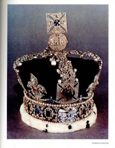 「Crown Jewellery and Regalia of the World / 文：ルネ・ブルス」画像4