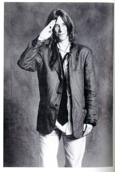 Patti Smith a biography / Author: Nick Johnston | 小宮山書店
