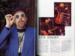 「50 ROCK GUITARISTS ~スーパー・ギタリストの横顔~ 50人のロック・ギタリスト写真集 / 編：guitar 日本語版(GiGS)編集部　写真・文：ロバート・ナイト」画像4
