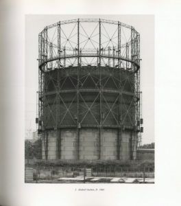 「GAS TANKS / Bernd & Hilla Becher」画像1