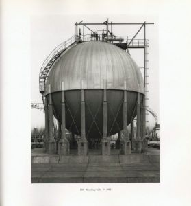 「GAS TANKS / Bernd & Hilla Becher」画像8