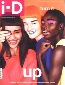 i-D MAGAZINE No.311  Turn it upのサムネール