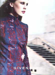 「Fashion News  12 December 1999 vol.58  2000 Spring & Summer PARIS MILAN Collection / 編：片桐義和」画像2
