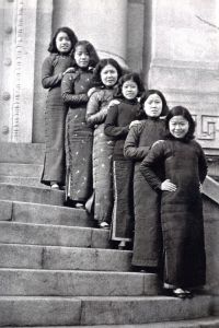 「Shanghai A History in Photographs 1842-Today / Author:  Liu Heung Shing 」画像4