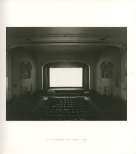 「HIROSHI SUGIMOTO: THEATERS / Author: Hiroshi Sugimoto　Design: Takaaki Matsumoto」画像2