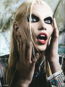 「TEN MAGAZINE WINTER SPRING 2012/13 ISSUE 45 / Edit: Sophia Neophitou-Apostolou」画像2