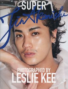 SUPER JIN AKANISHI／写真：レスリー・キー（SUPER JIN AKANISHI／Photo: Leslie Kee)のサムネール