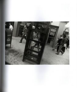 「The Street Philosophy of Garry Winogrand / Photo: Garry Winogrand　Text: Geoff Dyer」画像9