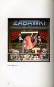 「Window-Shopping Through the Iron Curtain / David Hlynsky」画像3