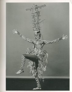 「THE FUGITIVE GESTURE　Masterpieces of Dance Photography / William A. Ewing」画像3