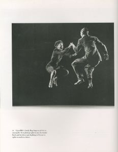 「THE FUGITIVE GESTURE　Masterpieces of Dance Photography / William A. Ewing」画像1