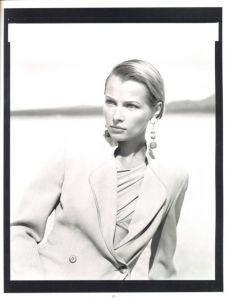 「GIORGIO ARMANI Spring/Summer Collection 1995 / Photo: Peter Lindbergh」画像4