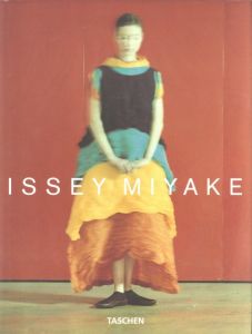 ISSEY MIYAKE／著：マーク・ホルボーン（ISSEY MIYAKE／Author: Mark Holborn)のサムネール