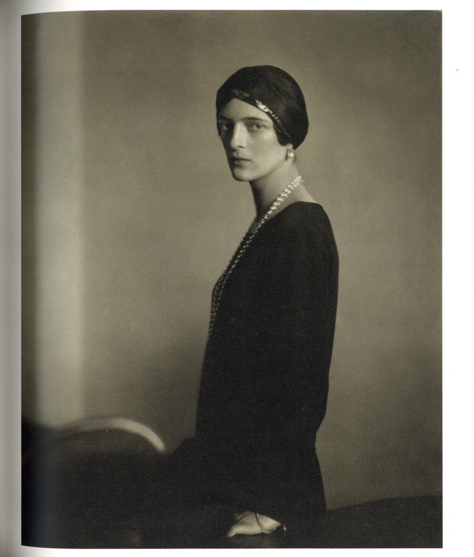 EDWARD STEICHEN: IN HIGH FASHION THE CONDE NAST YEARS 1923