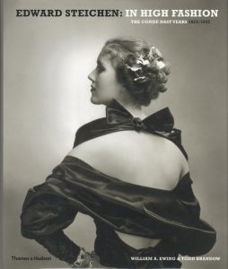 EDWARD STEICHEN: IN HIGH FASHION THE CONDE NAST YEARS 1923-1937／写真：エドワード・スタイケン（EDWARD STEICHEN: IN HIGH FASHION THE CONDE NAST YEARS 1923-1937／Photo: Edward Steichen)のサムネール